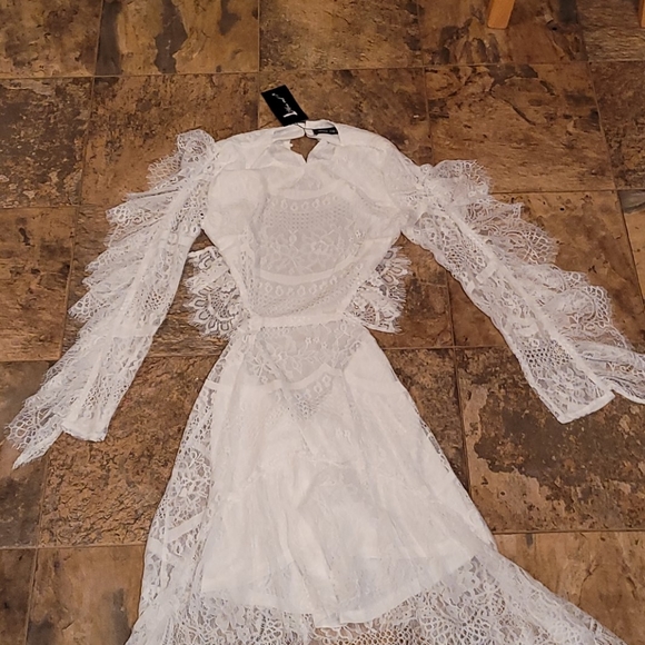 NEW RUFFLE TRIM BACKLESS HI-LO LACE DRESS - Picture 9 of 10